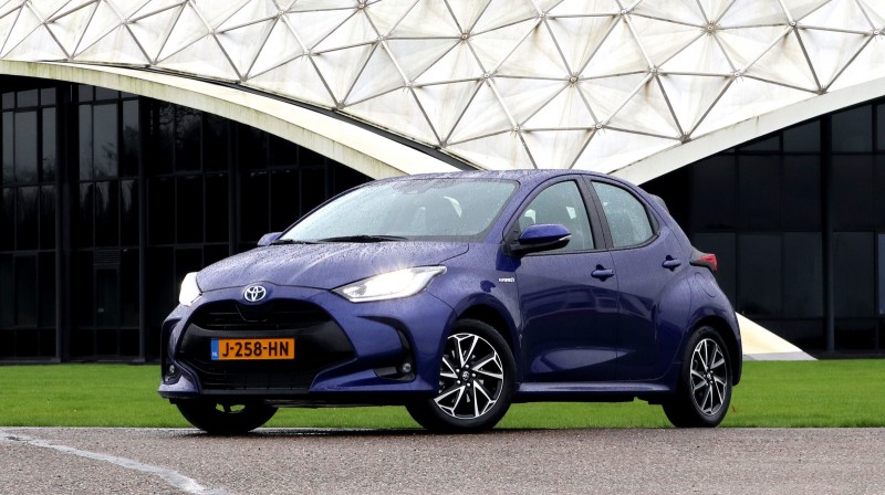 Toyota Yaris 1.5 Hybrid  Dynamic